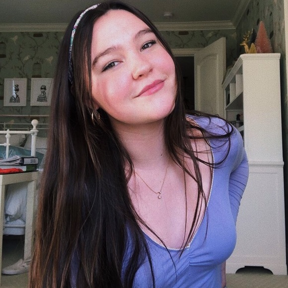 Meet your Posher, Samantha - Picture 1 of 1